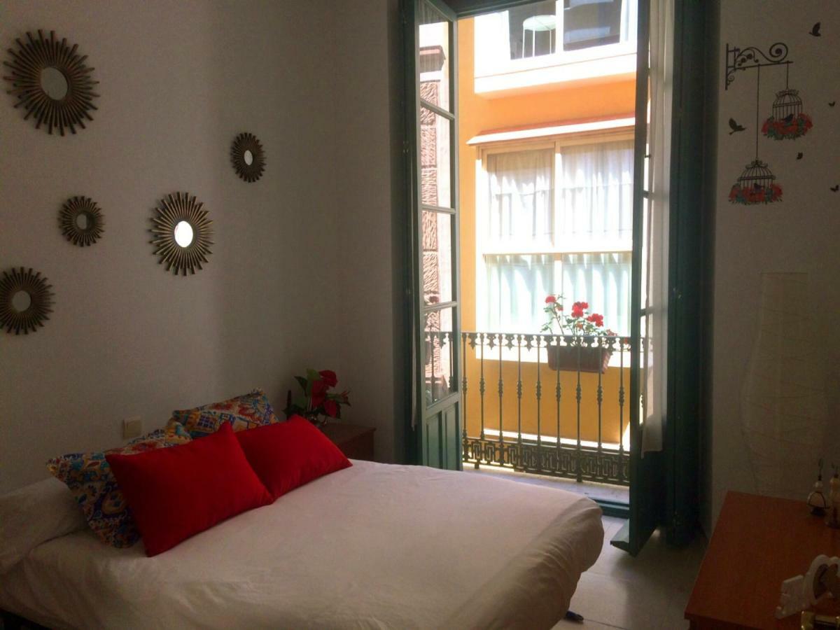 Apartamento Mon Chéri Málaga Exterior foto